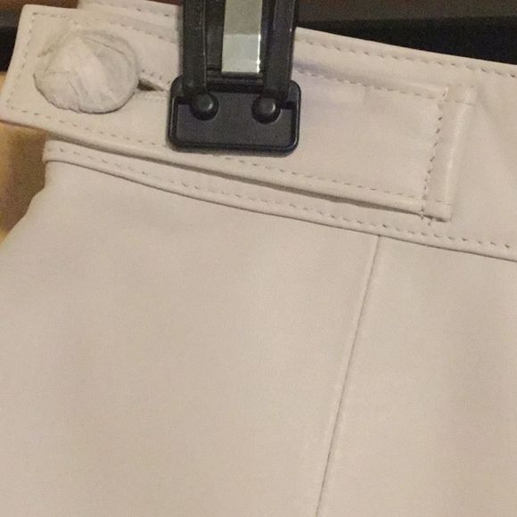 RTA Dash Leather Shorts In Cream - Picture 10 of 15